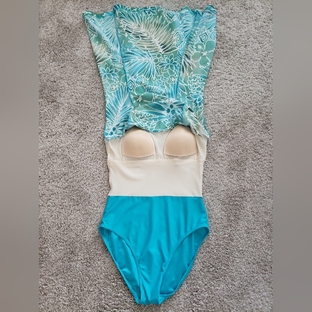 IT FIGURES! CUTE SWIM DRESS - Picture 4 of 5